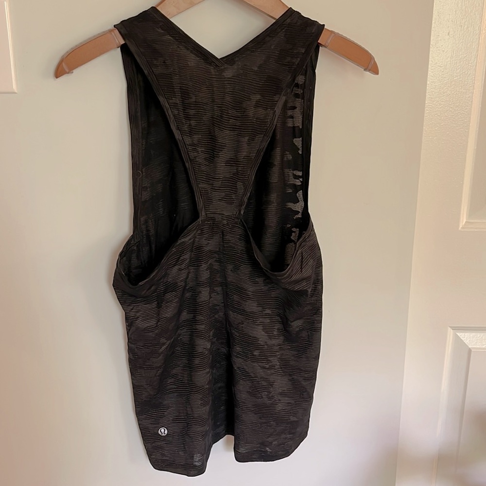 Camo Lululemon tank!